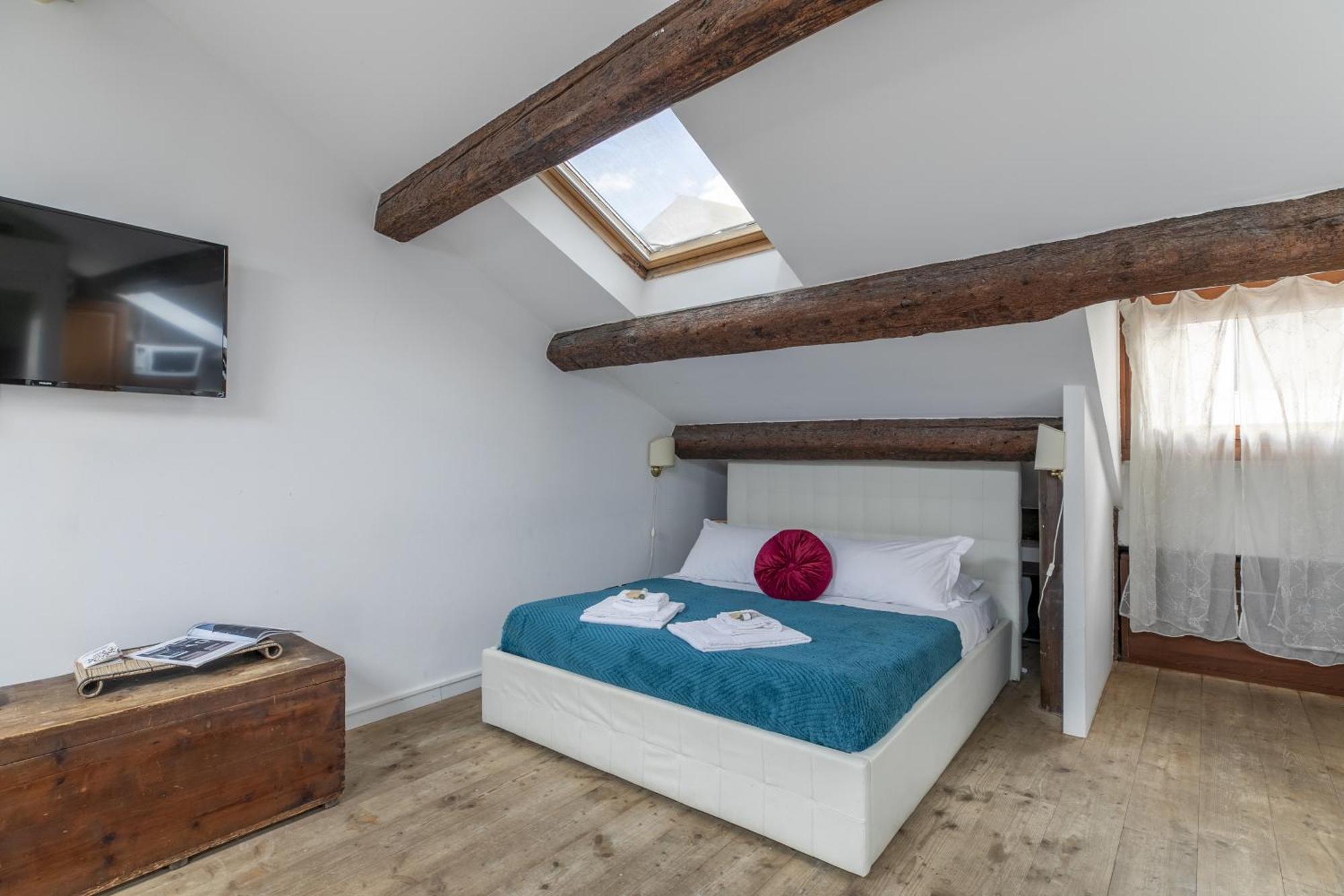 Nice Lovely Attic For 4 Person With Wifi - A/C Venice Exterior photo