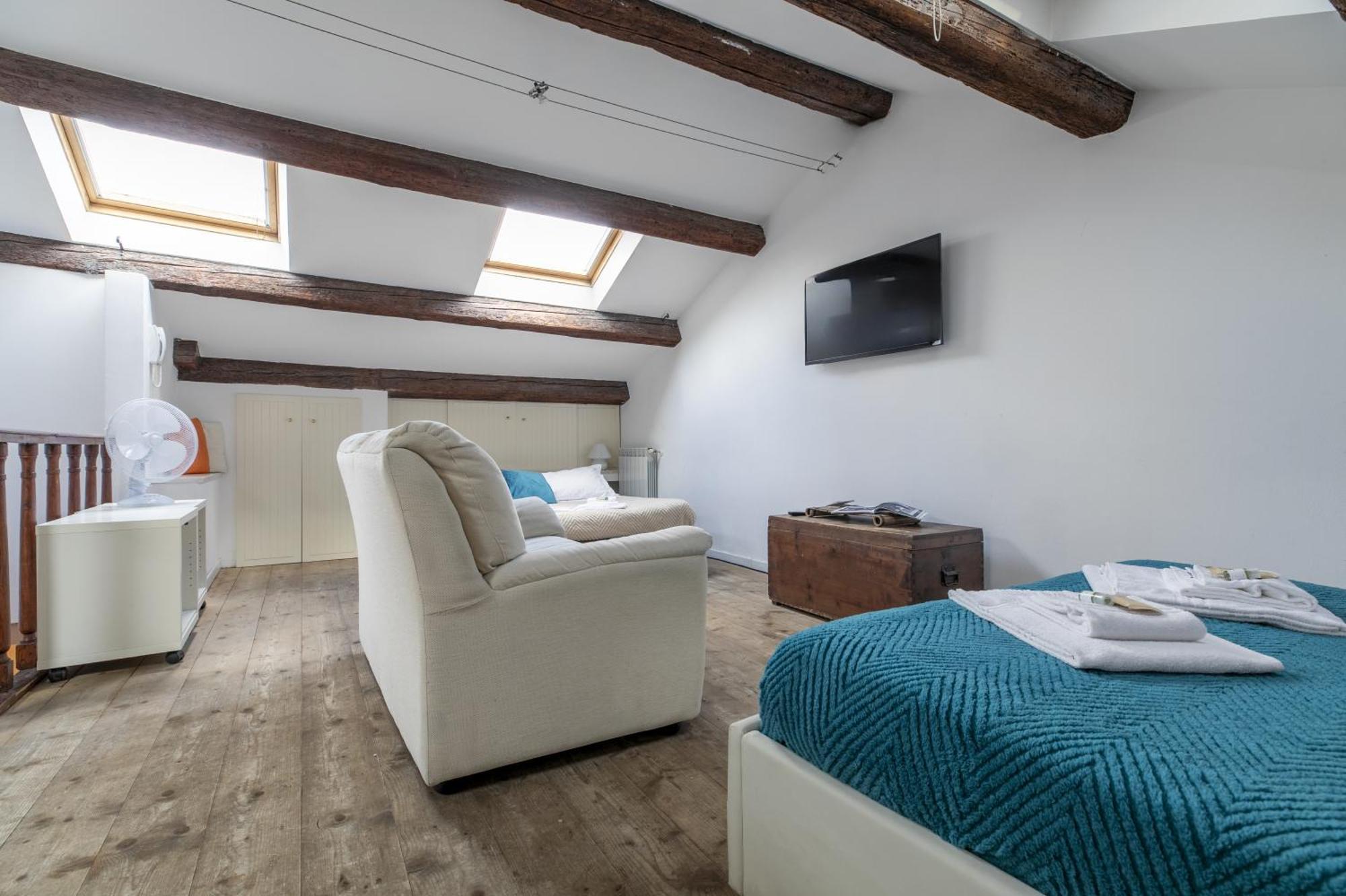 Nice Lovely Attic For 4 Person With Wifi - A/C Venice Exterior photo